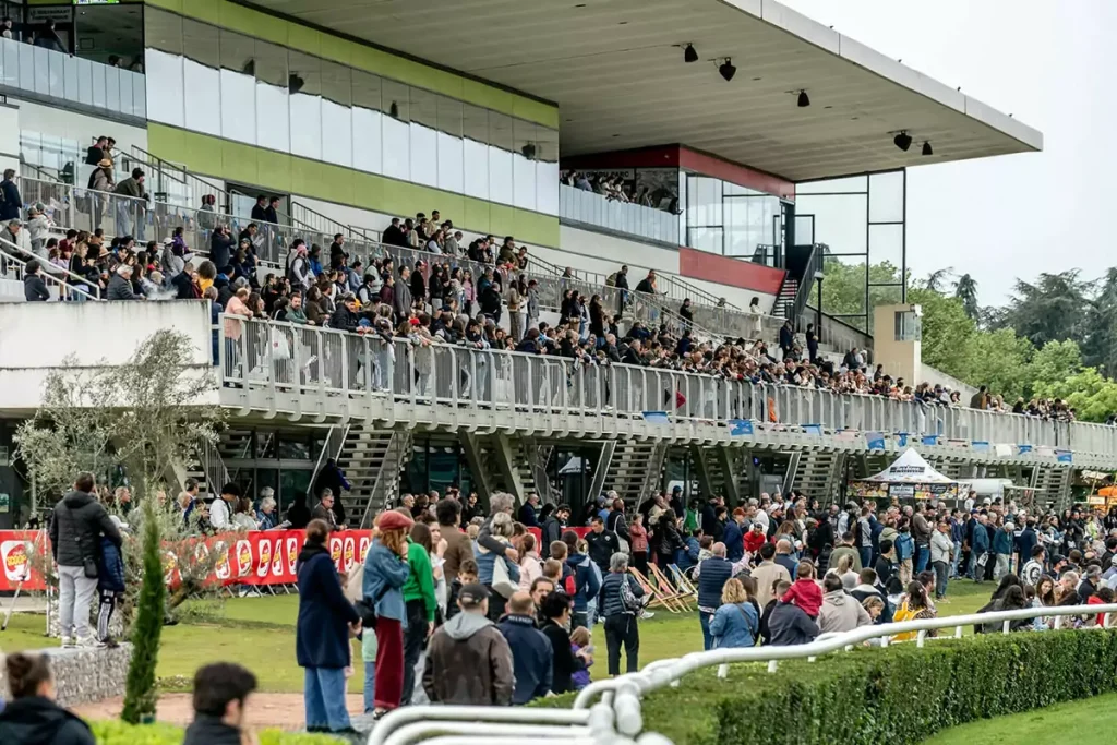 Courses hippiques - Votre réunion à l'hippodrome de Lyon L'anniversaire de l'hippodrome en 2025.